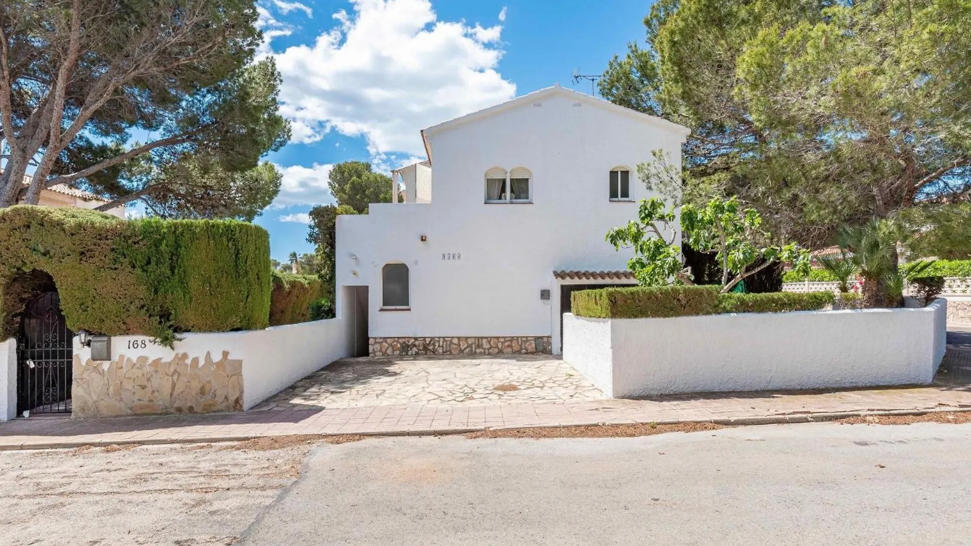 Holiday Home Sol By Interhome Les Tres Cales