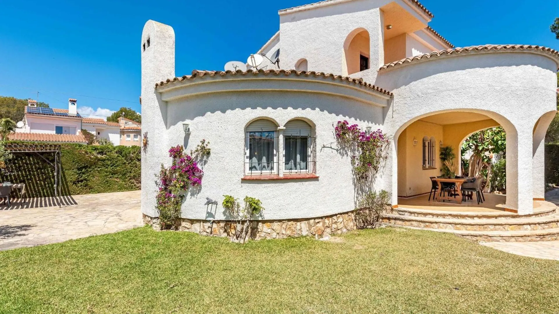 Holiday Home Sol By Interhome Les Tres Cales Spanien
